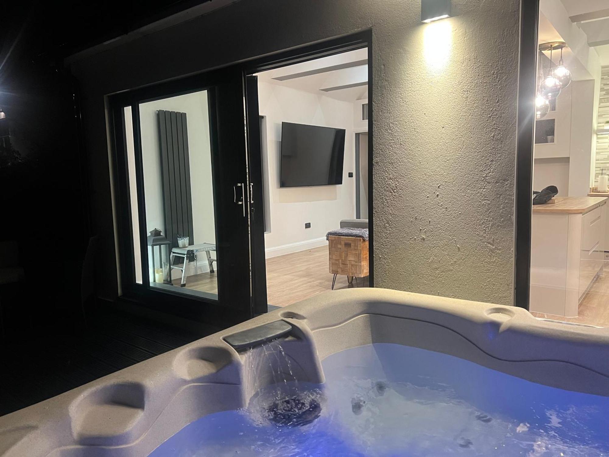 The Broadway Beach House With Hot Tub خليج هيرن المظهر الخارجي الصورة