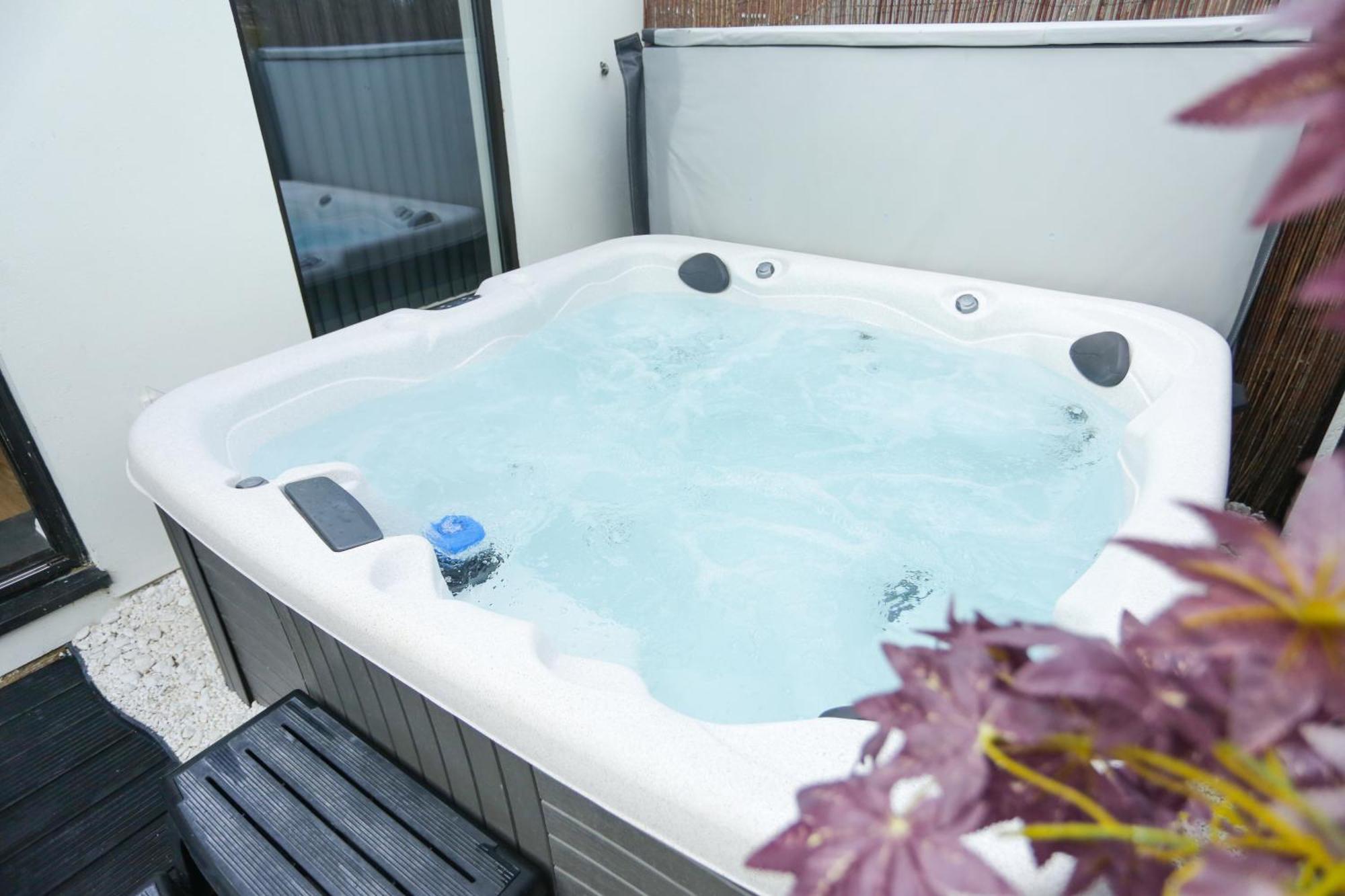 The Broadway Beach House With Hot Tub خليج هيرن المظهر الخارجي الصورة